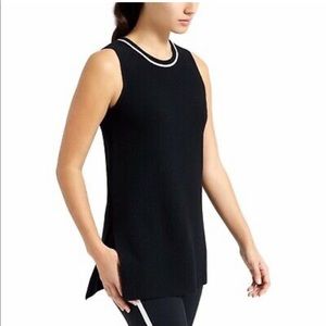 Athleta Black “On the Town” sleeveless crew neck sweater tunic. Size XXS